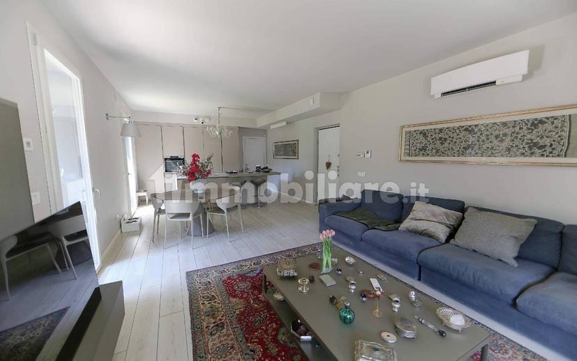 Quadrilocale via Privata Vincenzo Monti 4, Centro, Carate Brianza — foto 12 di 30