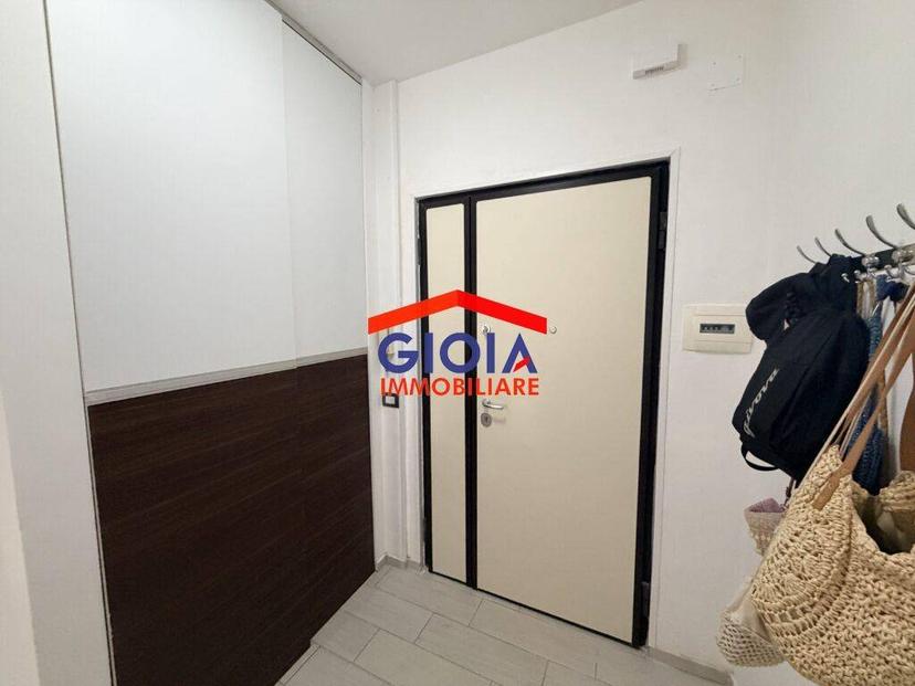 Bilocale viale Europa 114, Mondragone — foto 2 di 19