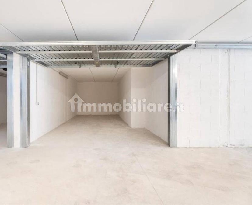 Bilocale via Martini 7a, Centro, Riva del Garda — foto 5 di 17