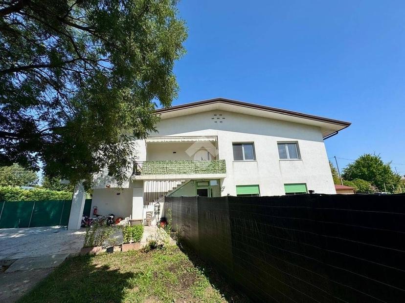 Villa plurifamiliare via Villatega 140, Ca' Stevanato, Salzano — foto 2 di 2