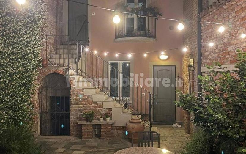 Terratetto unifamiliare corso Garibaldi , 63, Centro Storico, Pavia — foto 9 di 22