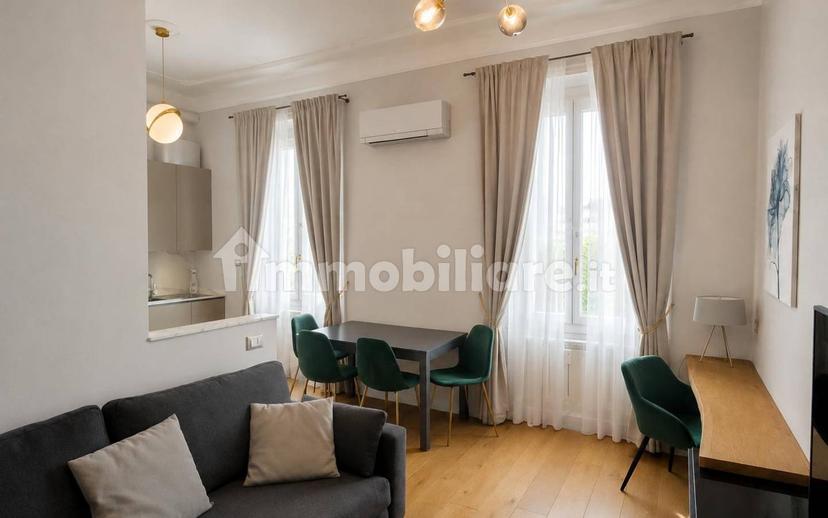 Trilocale via Ugo Foscolo 2, Piazza Santa Maria, Busto Arsizio — foto 2 di 10