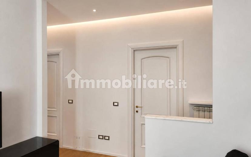 Trilocale via Ugo Foscolo 2, Piazza Santa Maria, Busto Arsizio — foto 5 di 10