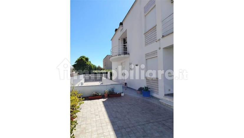 Villa bifamiliare viale 21 Aprile, Centro, Latina — foto 5 di 7