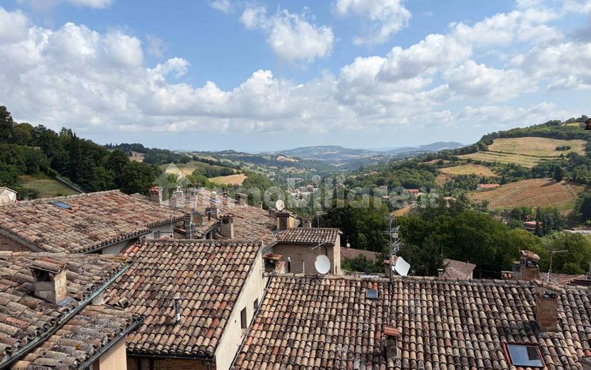 Trilocale ottimo stato, secondo piano, Centro, Urbino — foto 3 di 18