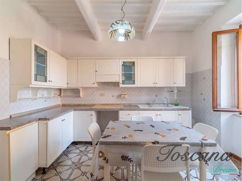 Appartamento buono stato, primo piano, Centro, Massa Marittima — foto 38 di 46