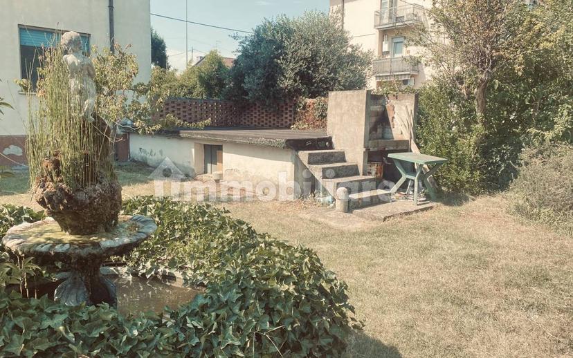 Villa bifamiliare via Camillo Benso di Cavour 76, Villafranca di Verona — foto 4 di 27