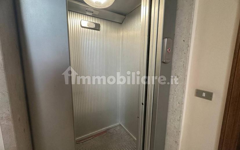 Appartamento ottimo stato, secondo piano, Centro, Vignola — foto 13 di 17