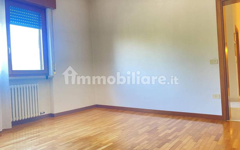 Villa bifamiliare via Camillo Benso di Cavour 76, Villafranca di Verona — foto 7 di 27