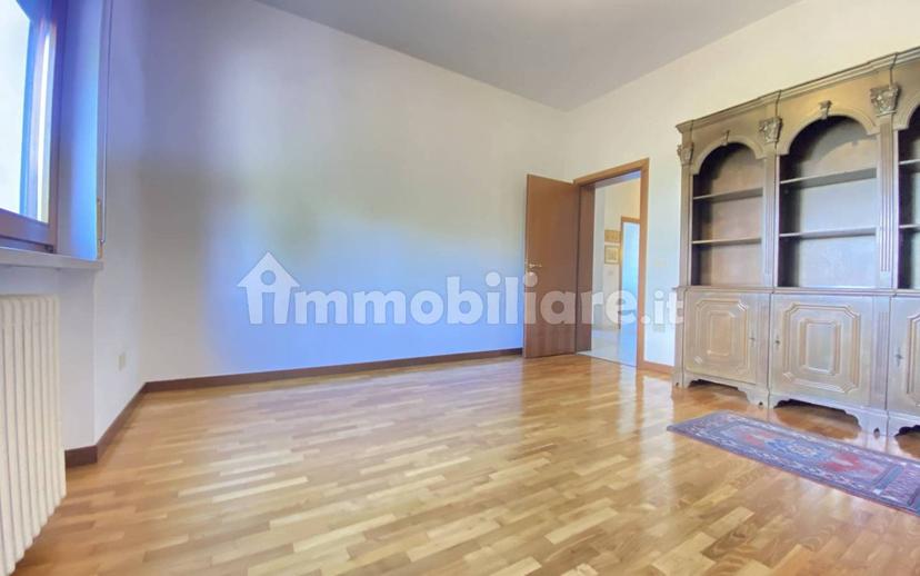 Villa bifamiliare via Camillo Benso di Cavour 76, Villafranca di Verona — foto 3 di 27