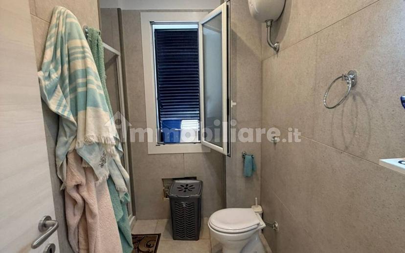 Trilocale viale Fiore Blu, Pinetamare, Castel Volturno — foto 21 di 27