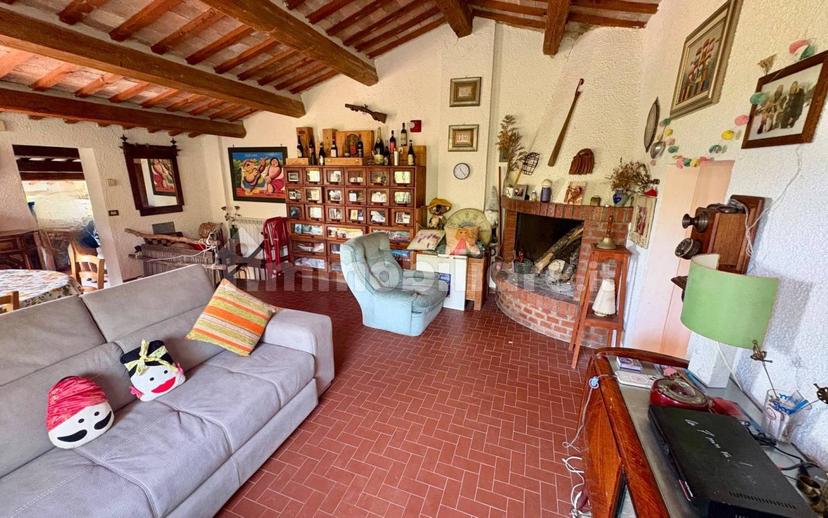 Rustico Fraz. Cupo 31/A, Cupo, Fabriano — foto 13 di 64