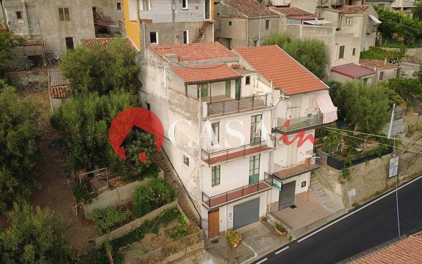 Villa unifamiliare Contrada Iannello 29, Brolo — foto 17 di 48