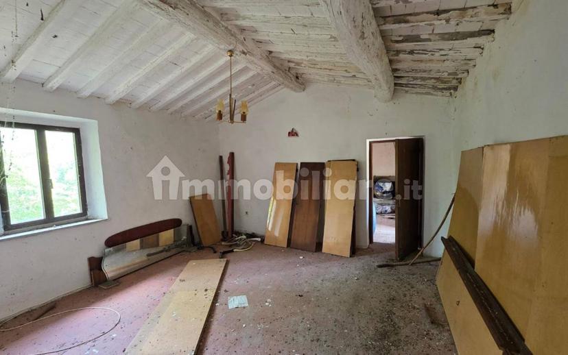 Rustico via Chiassi di Borgo, Santa Fiora — foto 31 di 50