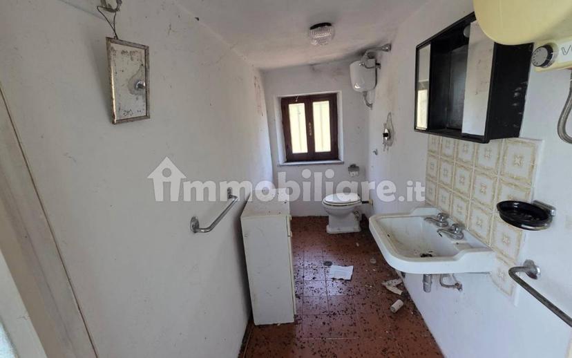 Rustico via Chiassi di Borgo, Santa Fiora — foto 6 di 50