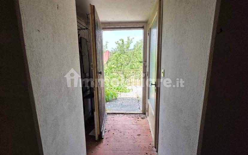 Rustico via Chiassi di Borgo, Santa Fiora — foto 50 di 50