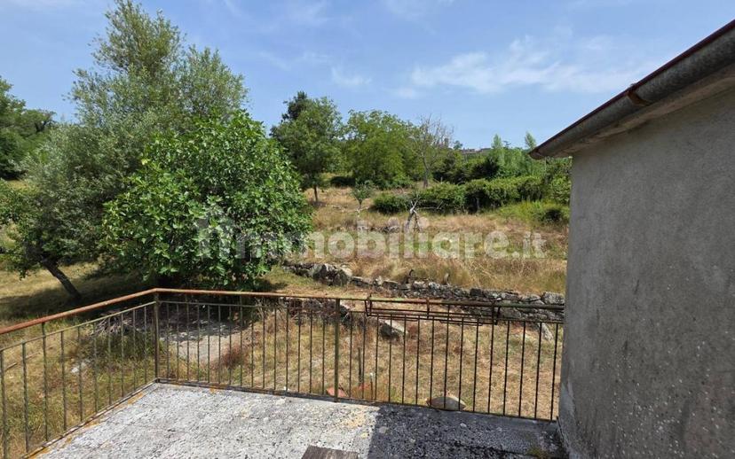 Rustico via Chiassi di Borgo, Santa Fiora — foto 39 di 50