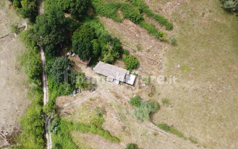 Rustico via Chiassi di Borgo, Santa Fiora — foto 37 di 50