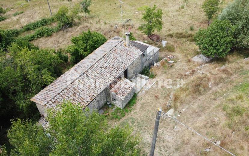 Rustico via Chiassi di Borgo, Santa Fiora — foto 17 di 50