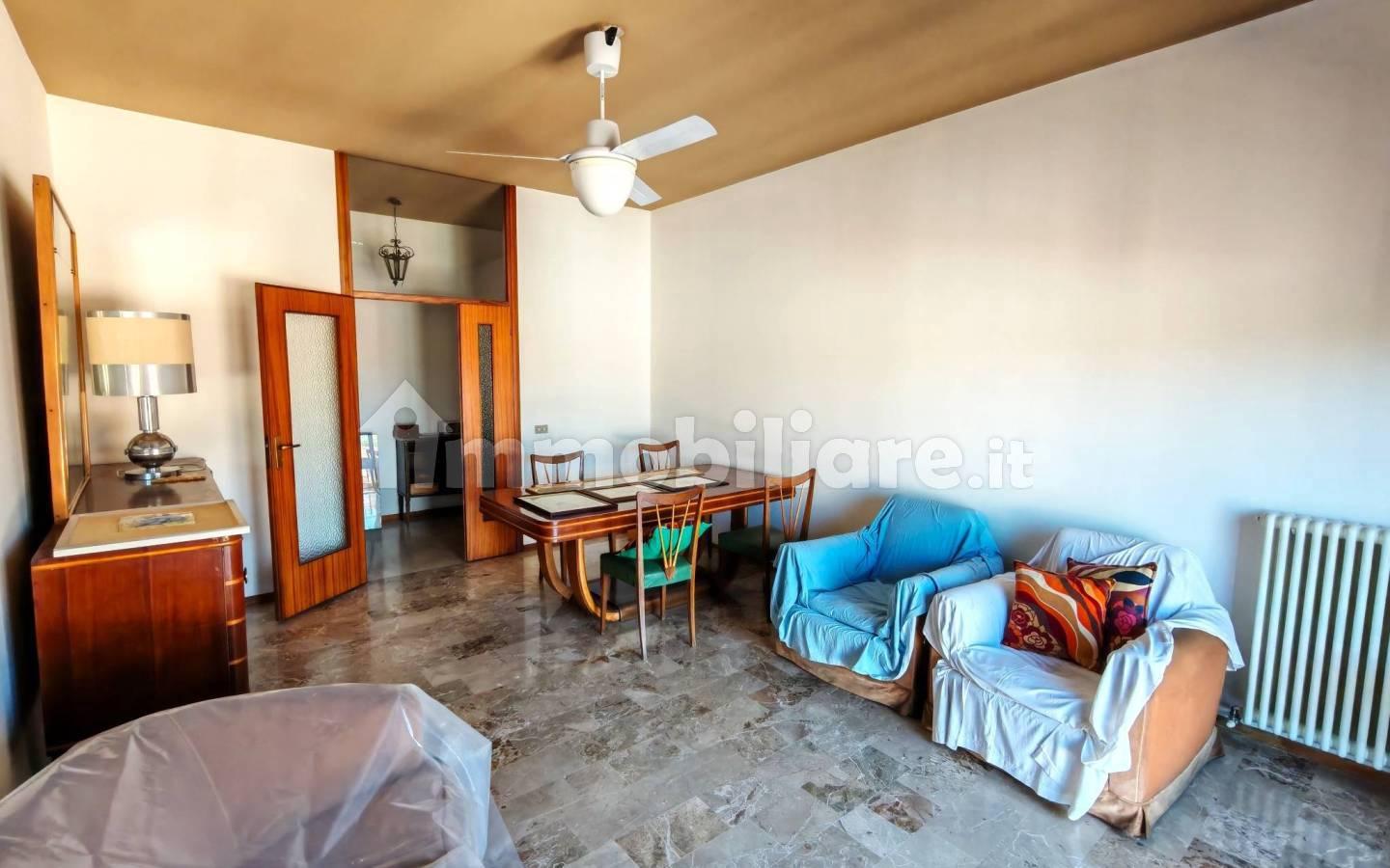 Quadrilocale viale Medaglie d'Oro 46, Spazzoli - Medaglie D'Oro, Forlì