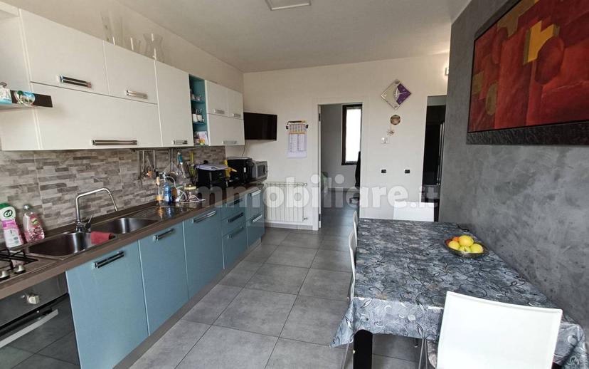Terratetto unifamiliare 96 m², ottimo stato, Camnago Boscone, Faloppio — foto 49 di 58