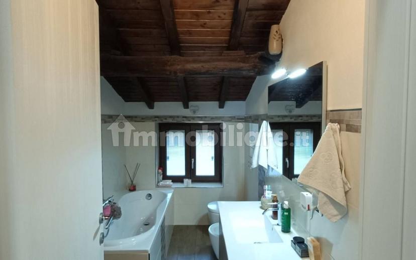 Terratetto unifamiliare 96 m², ottimo stato, Camnago Boscone, Faloppio — foto 8 di 58