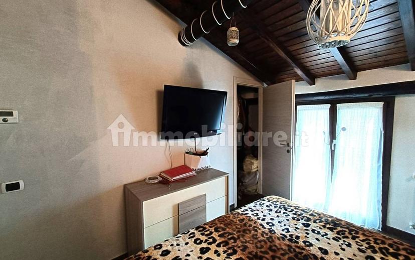 Terratetto unifamiliare 96 m², ottimo stato, Camnago Boscone, Faloppio — foto 23 di 58