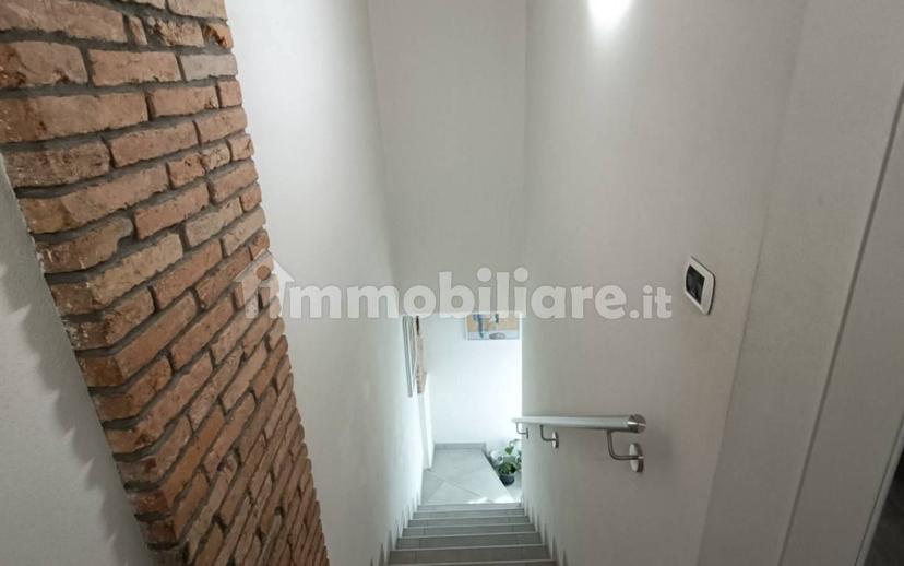 Terratetto unifamiliare 96 m², ottimo stato, Camnago Boscone, Faloppio — foto 57 di 58