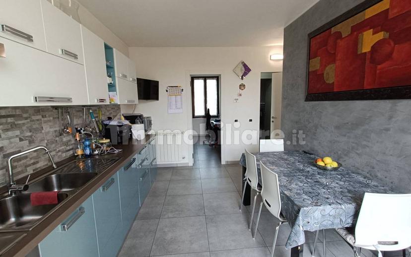 Terratetto unifamiliare 96 m², ottimo stato, Camnago Boscone, Faloppio — foto 46 di 58