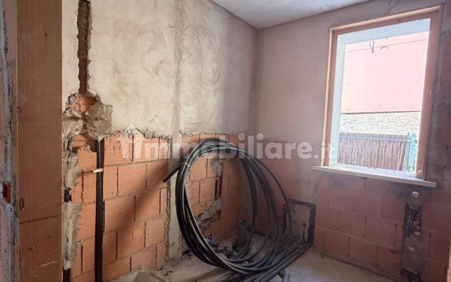 Terratetto unifamiliare via Dante Alighieri 31, Centro, Bagnolo San Vito