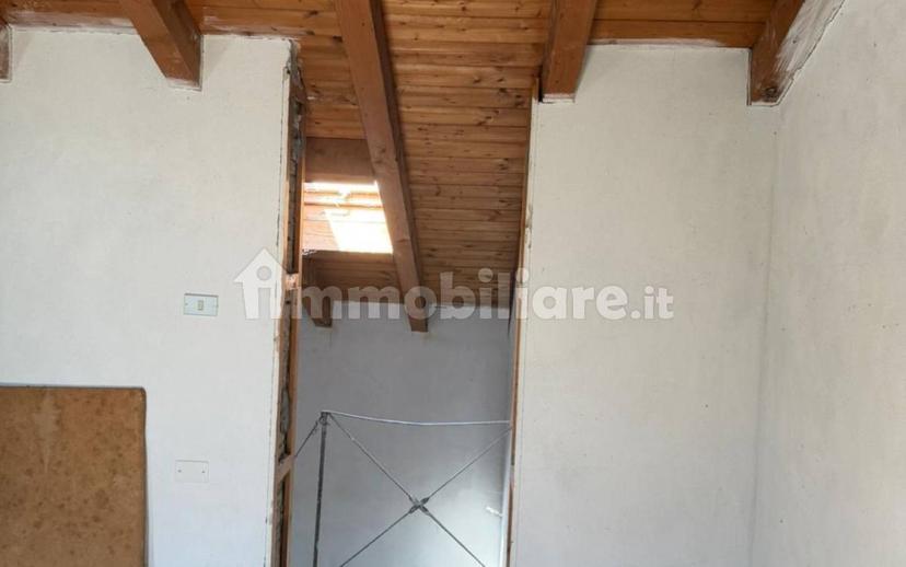 Terratetto unifamiliare via Dante Alighieri 31, Centro, Bagnolo San Vito — foto 13 di 30