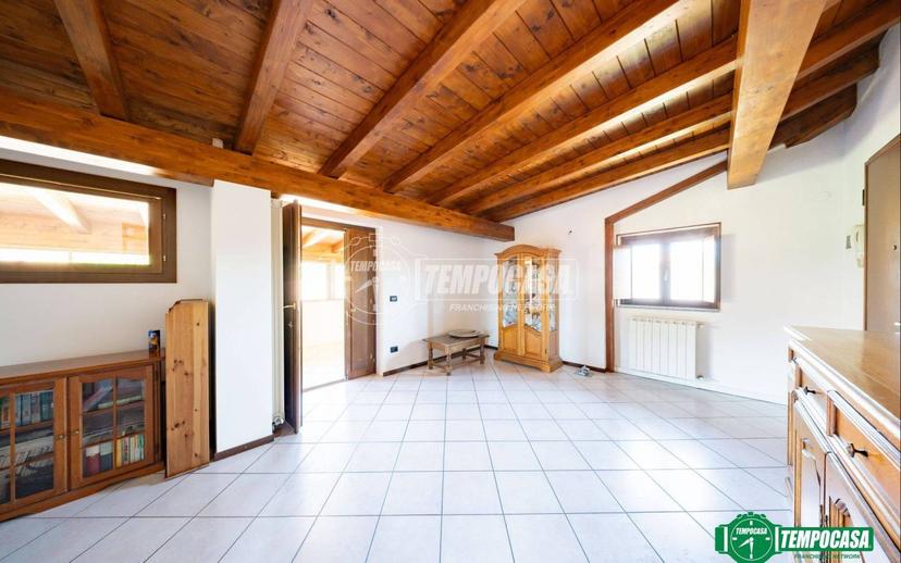 Bilocale via Invorio 19/c, Centro, Paruzzaro — foto 12 di 30