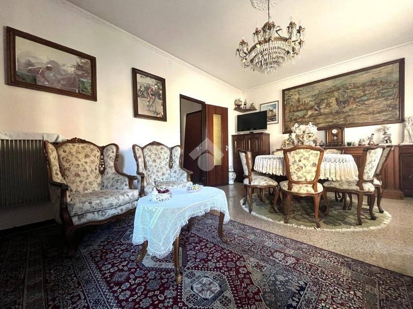 Bilocale quartiere Venticinque Aprile 16, Centro, Bassano del Grappa — foto 2 di 16