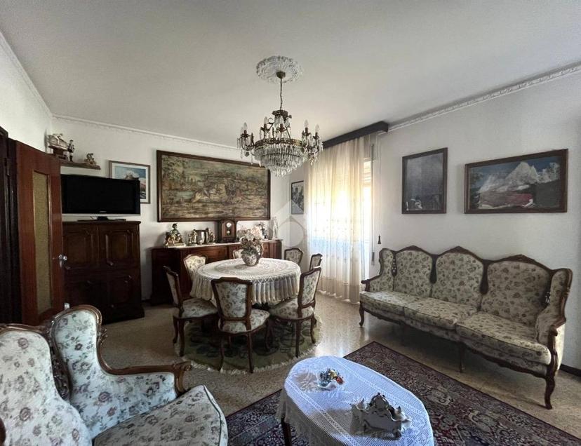 Bilocale quartiere Venticinque Aprile 16, Centro, Bassano del Grappa — foto 5 di 16