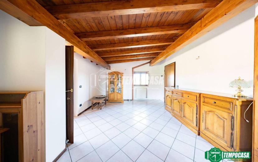 Bilocale via Invorio 19/c, Centro, Paruzzaro — foto 6 di 30