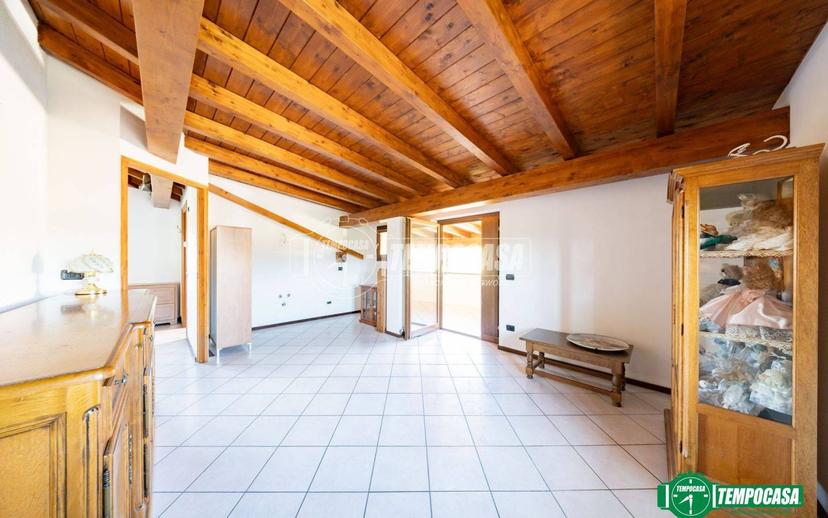 Bilocale via Invorio 19/c, Centro, Paruzzaro — foto 11 di 30