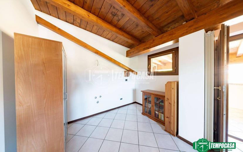 Bilocale via Invorio 19/c, Centro, Paruzzaro — foto 16 di 30