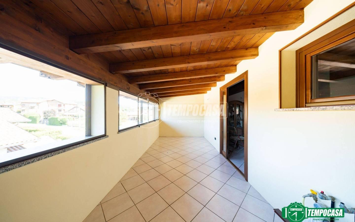 Bilocale via Invorio 19/c, Centro, Paruzzaro