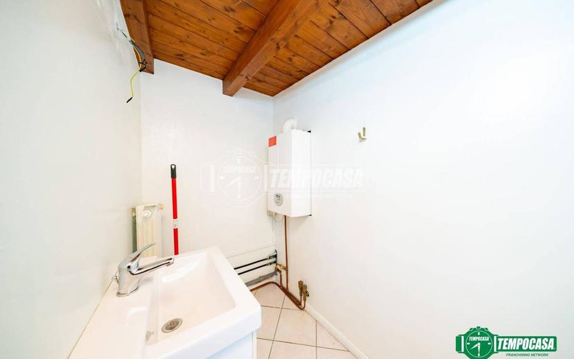 Bilocale via Invorio 19/c, Centro, Paruzzaro — foto 14 di 30