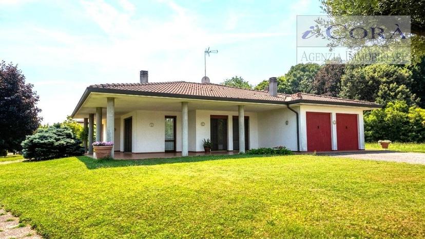 Villa unifamiliare via Ugo Foscolo, Centro, Abano Terme — foto 7 di 14