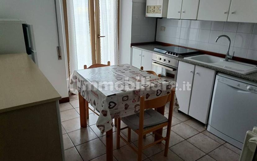 Trilocale viale Serafini 20, Centro, Fabriano — foto 3 di 13
