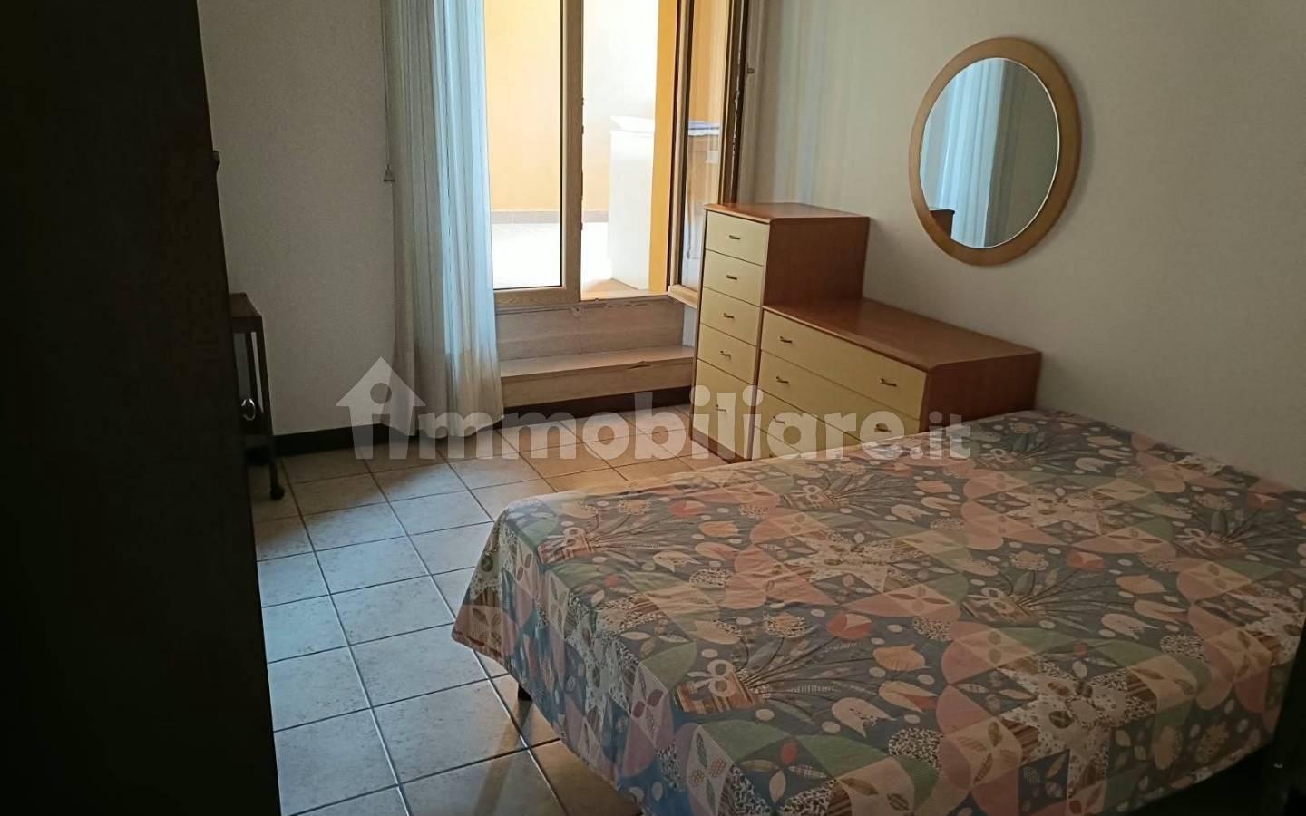 Trilocale viale Serafini 20, Centro, Fabriano