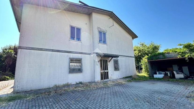 Villa unifamiliare via Santa Lucia 40, Massa Lombarda — foto 9 di 21