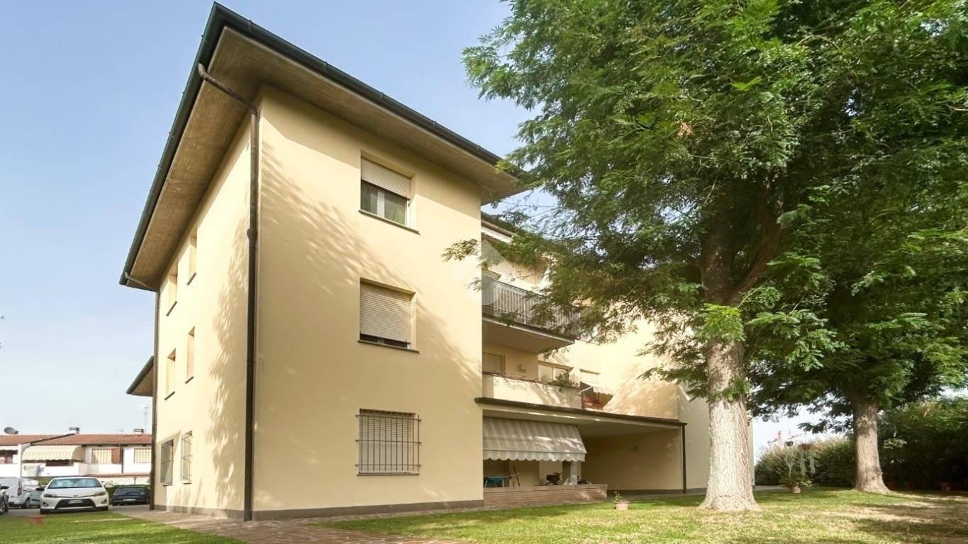 Quadrilocale via costa andrea 227, Centro, Molinella