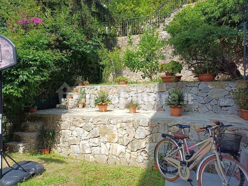 Monolocale via Oddone Pascale, Centro, Finale Ligure — foto 2 di 10