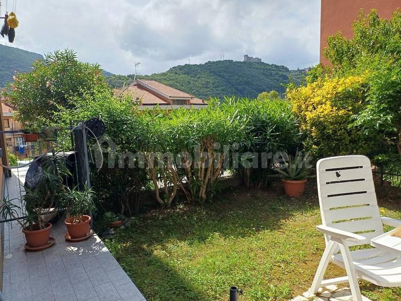 Monolocale via Oddone Pascale, Centro, Finale Ligure — foto 3 di 10