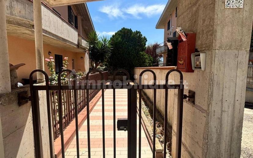 Villa a schiera via Gambini 16, Colleatterrato Alto, Teramo
