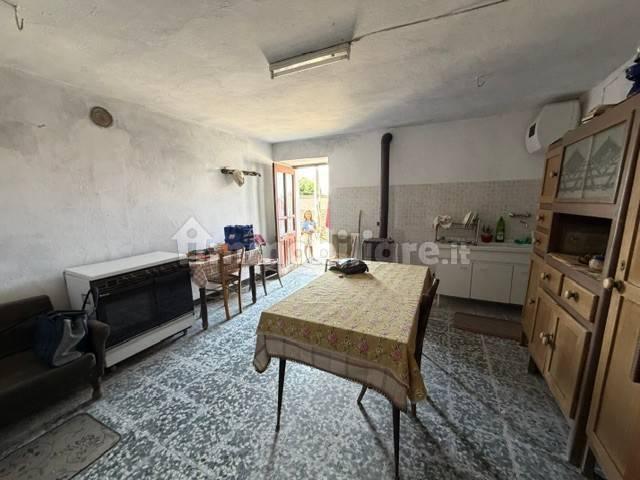 Cascina, da ristrutturare, 400 m², Roccaverano — foto 18 di 22