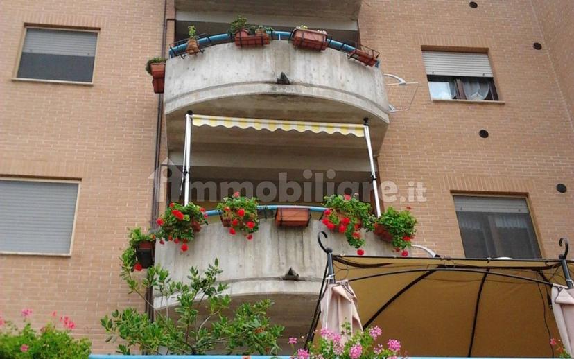 Stanza singola via del Castelvecchio 9B, L'Aquila — foto 5 di 11