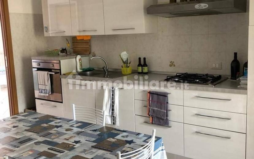 Stanza singola via del Castelvecchio 9B, L'Aquila — foto 6 di 11
